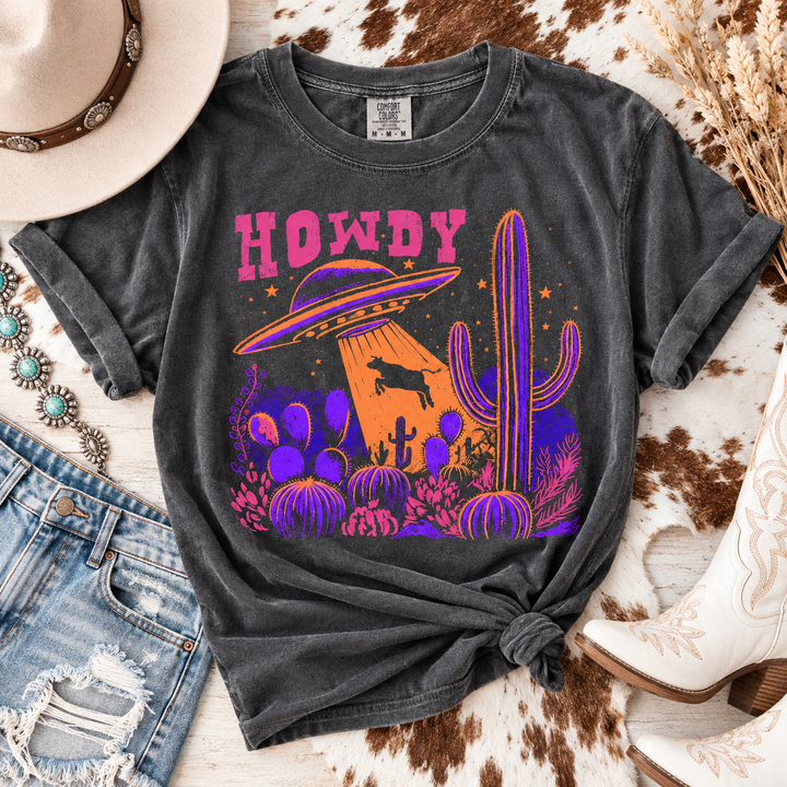 Pink Howdy UFO Cow Abduction Western Graphic Tee