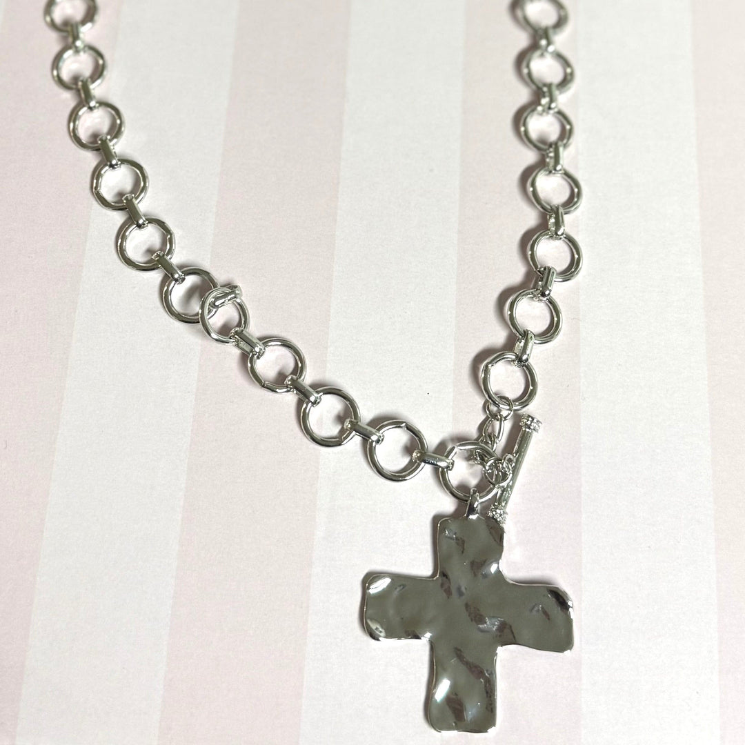 Envy Stylz Boutique Cross Necklace