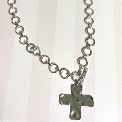 Envy Stylz Boutique Cross Necklace