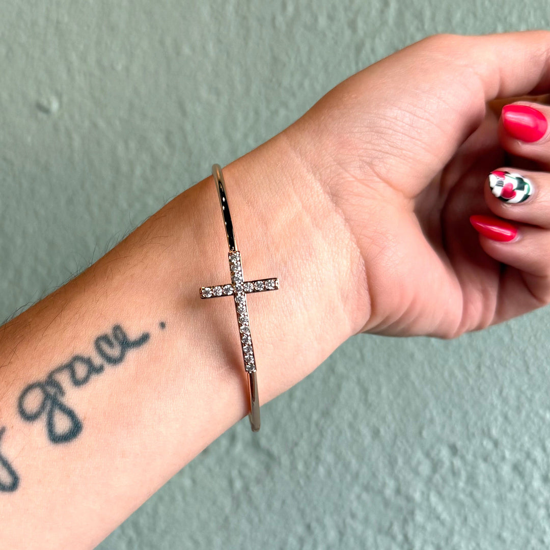 Envy Stylz Boutique Cross Rose Gold Rhinestone Bracelet