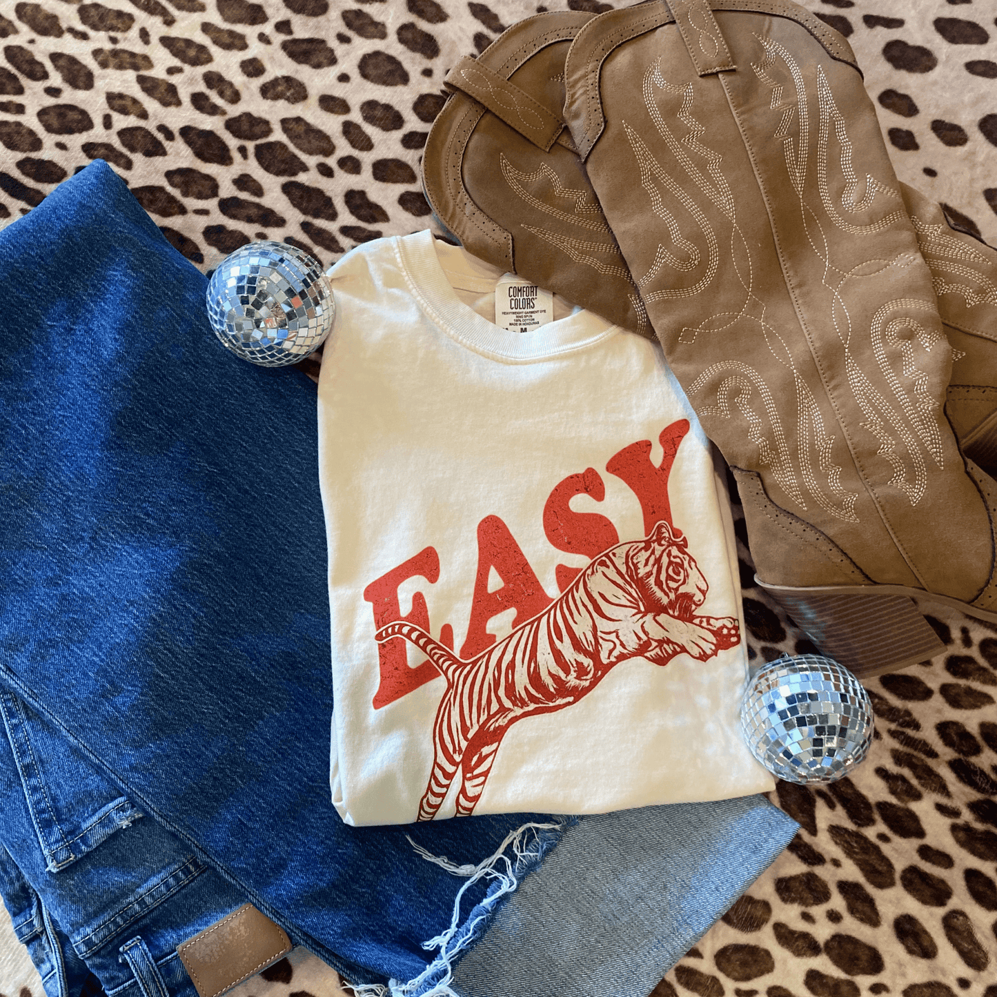 Envy Stylz Boutique Women - Apparel - Shirts - T-Shirts Easy Tiger Graphic Tee