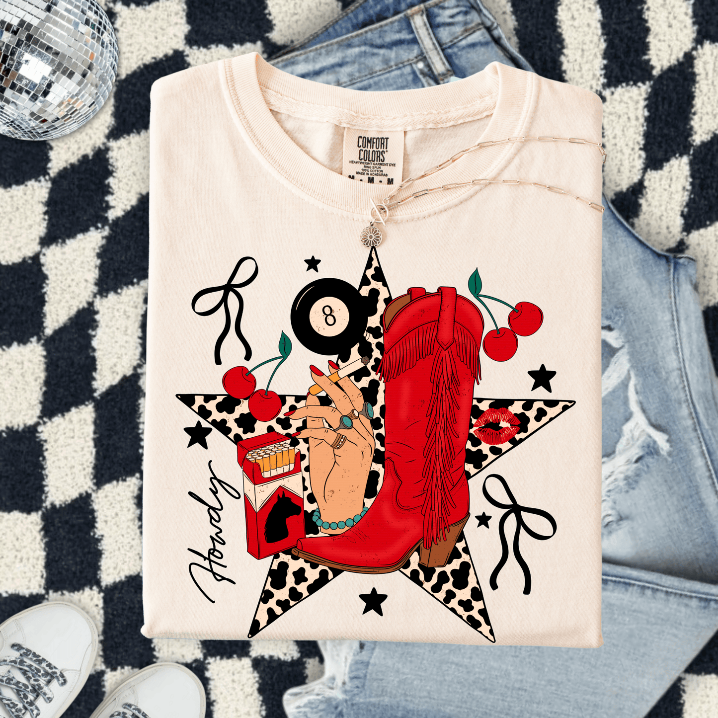 Envy Stylz Boutique Women - Apparel - Shirts - T-Shirts Howdy 8 ball Star Graphic Tee