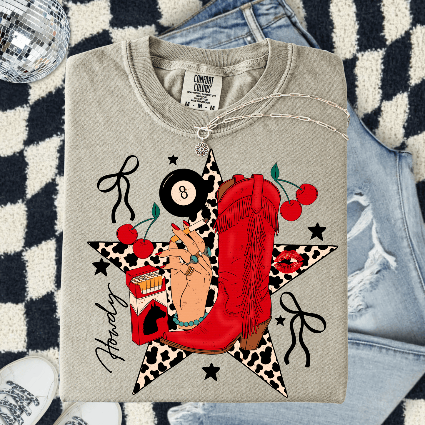 Envy Stylz Boutique Women - Apparel - Shirts - T-Shirts Howdy 8 ball Star Graphic Tee