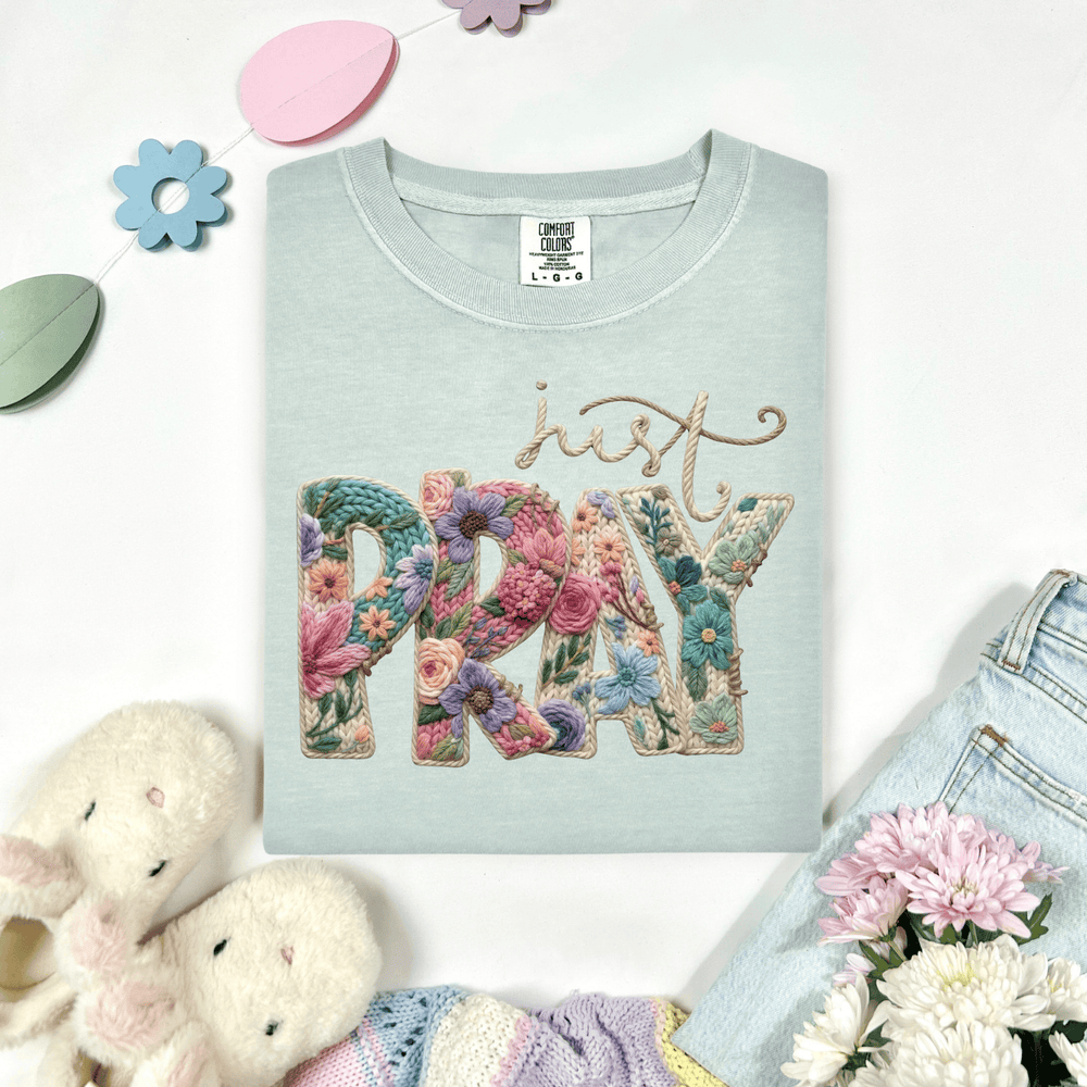 Envy Stylz Boutique Women - Apparel - Shirts - T-Shirts Just Pray Graphic T-shirt