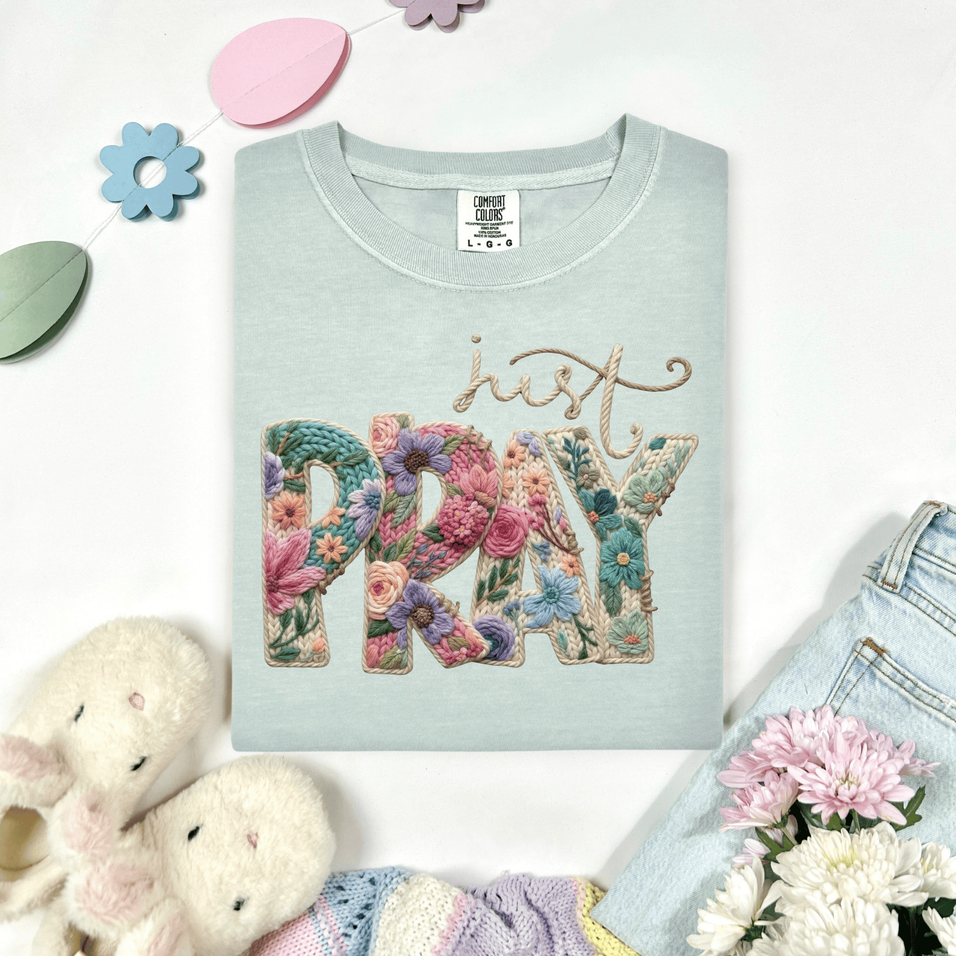 Envy Stylz Boutique Women - Apparel - Shirts - T-Shirts Just Pray Graphic T-shirt