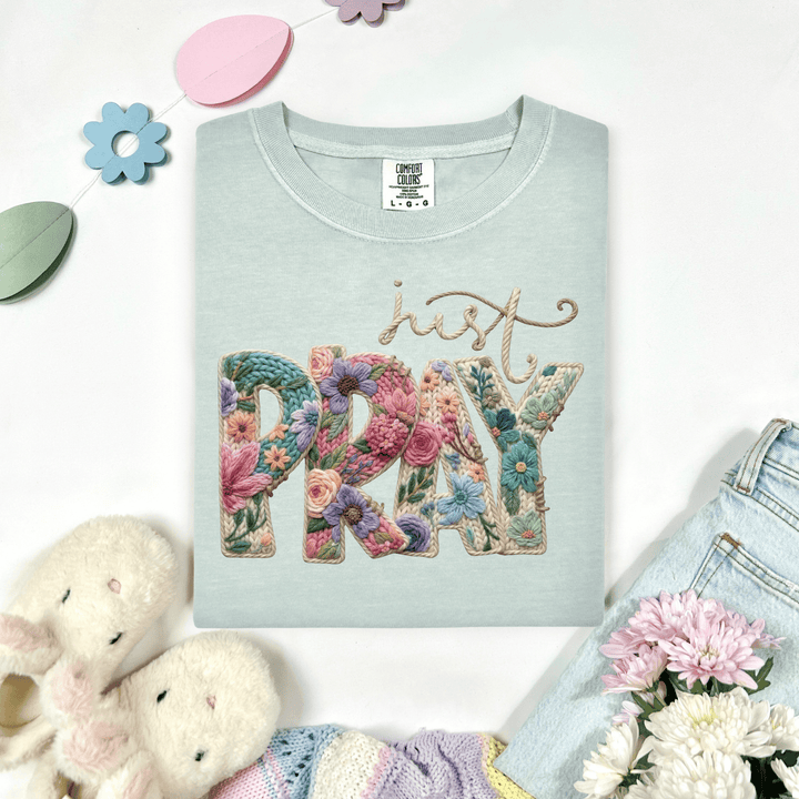 Envy Stylz Boutique Women - Apparel - Shirts - T-Shirts Just Pray Graphic T-shirt
