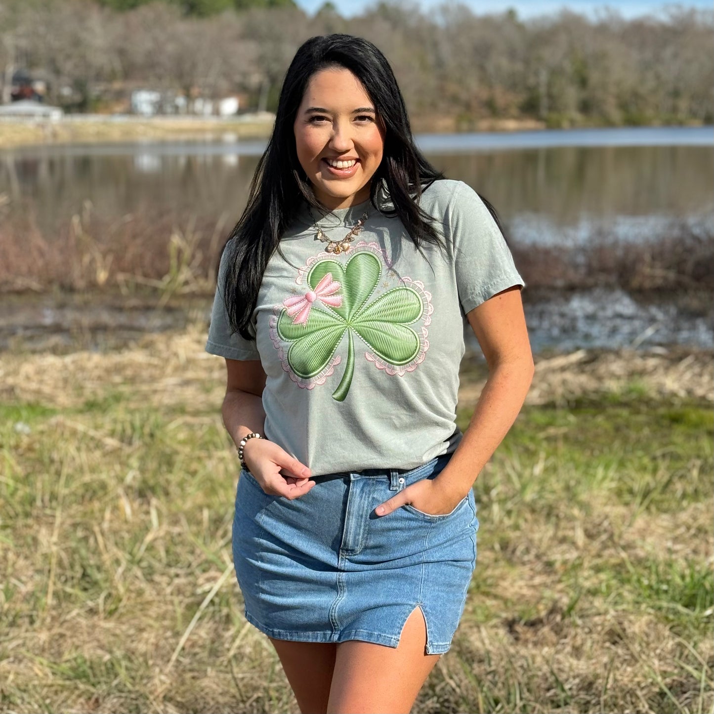 Envy Stylz Boutique Women - Apparel - Shirts - T-Shirts Lace Bow Clover Graphic Tee