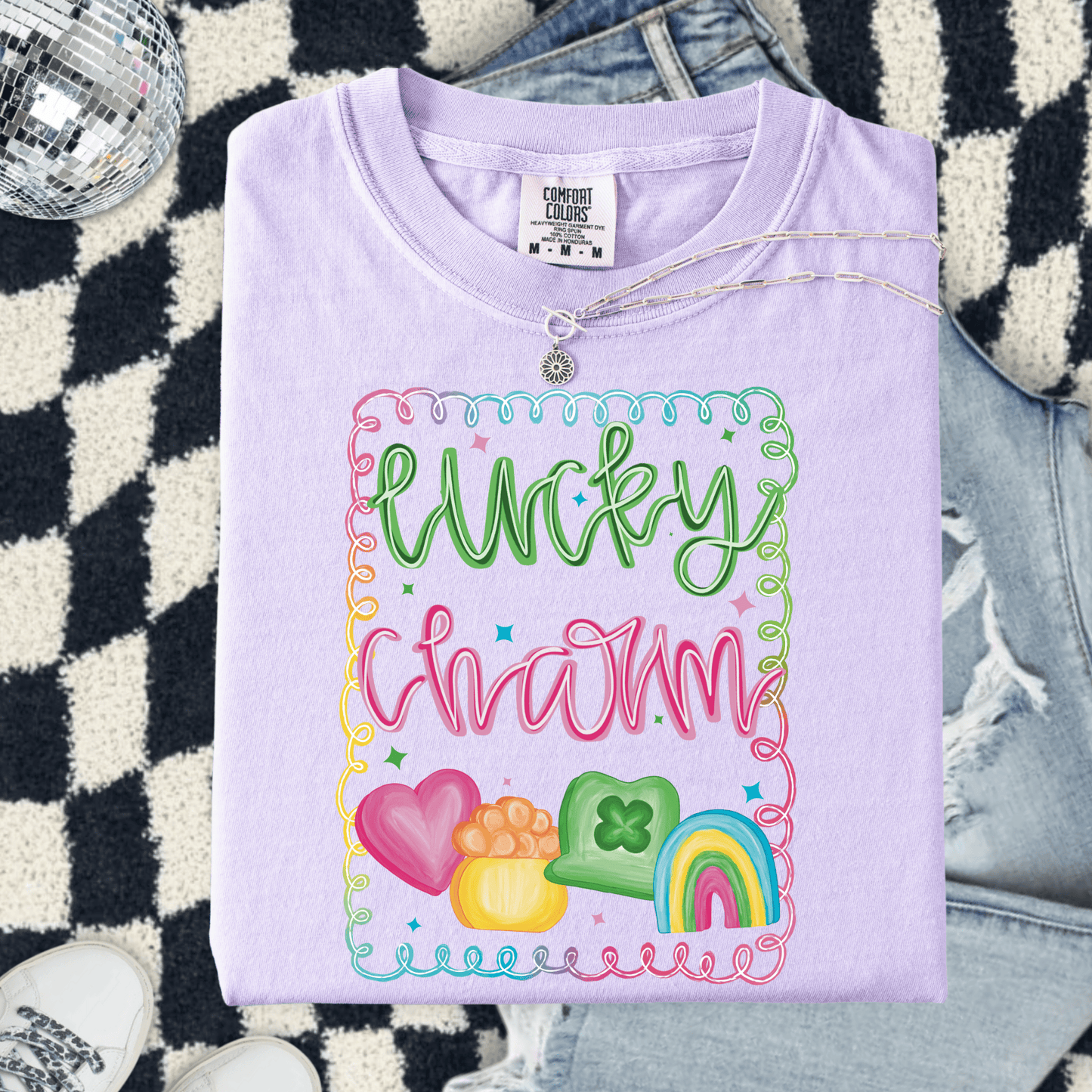 Envy Stylz Boutique Women - Apparel - Shirts - T-Shirts Lucky Charm Graphic Tee