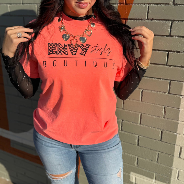 Envy Stylz Wholesale Women - Apparel - Shirts - T-Shirts Envy Stylz Checkered Logo Graphic Tee