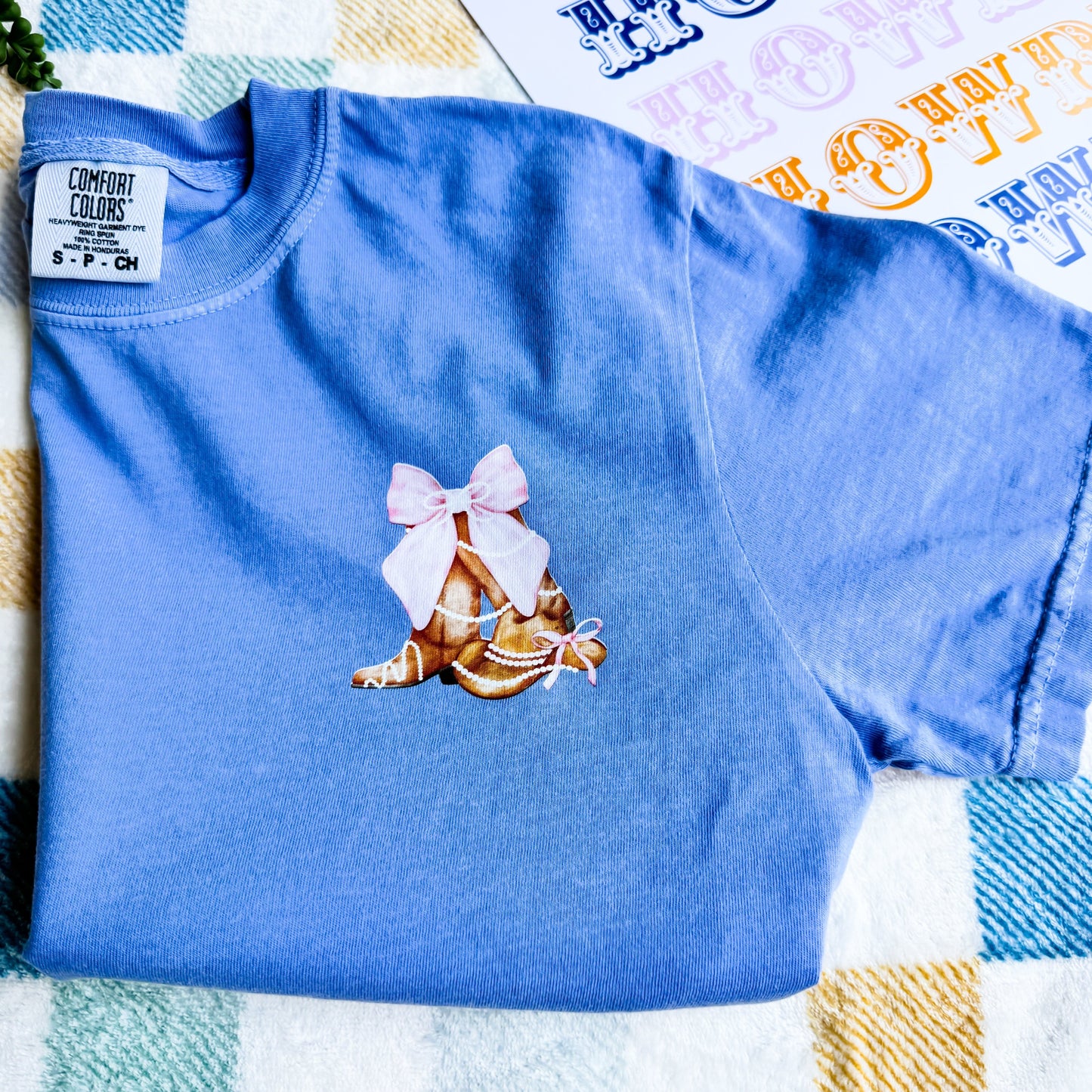 FestiviTees Women - Apparel - Shirts - T-Shirts Boots With Pearls Graphic Tee