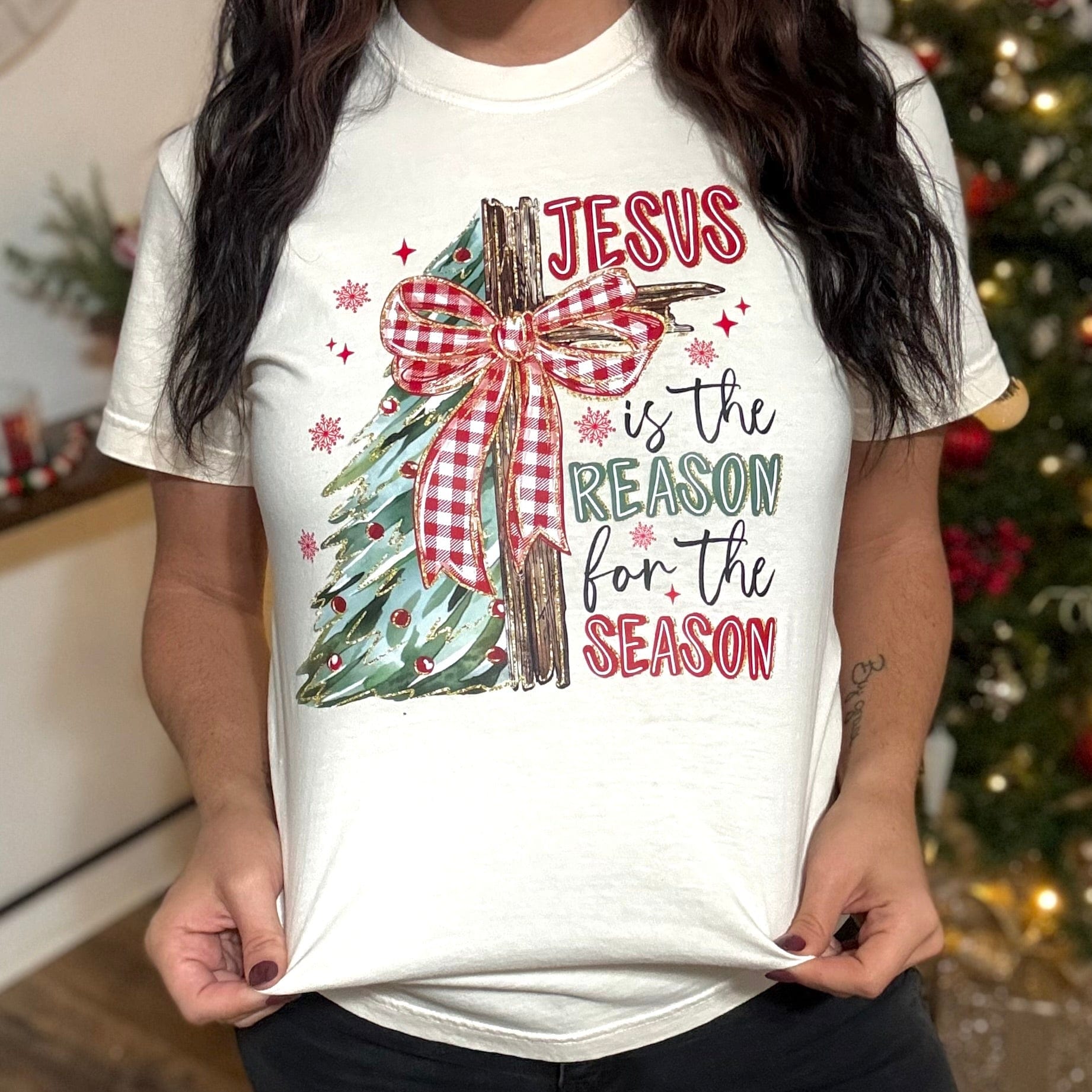 FestiviTees Women - Apparel - Shirts - T-Shirts Christmas Tree Jesus & Cross Graphic Tee