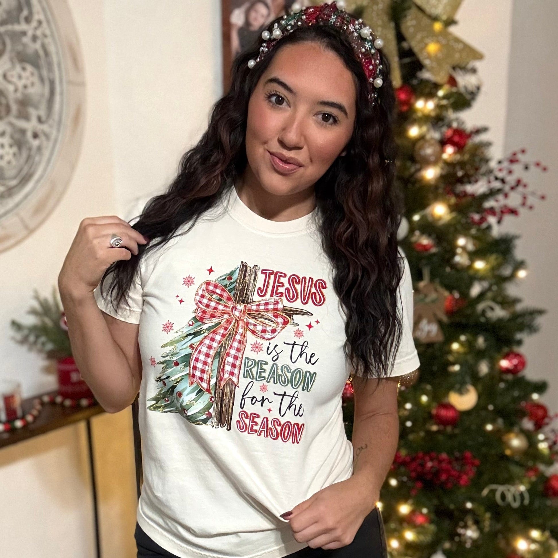 FestiviTees Women - Apparel - Shirts - T-Shirts Christmas Tree Jesus & Cross Graphic Tee