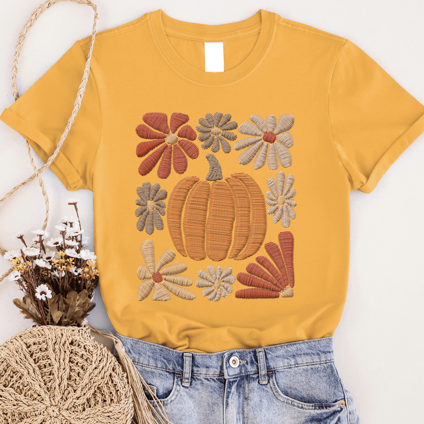 FestiviTees Women - Apparel - Shirts - T-Shirts Daisy Pumpkin Graphic Tee