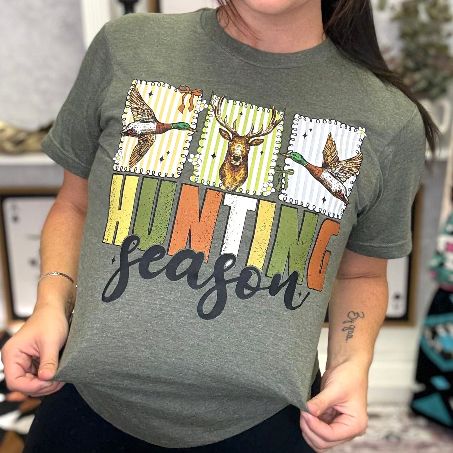 FestiviTees Women - Apparel - Shirts - T-Shirts Duck And Deer Hunting Season Graphic Tee