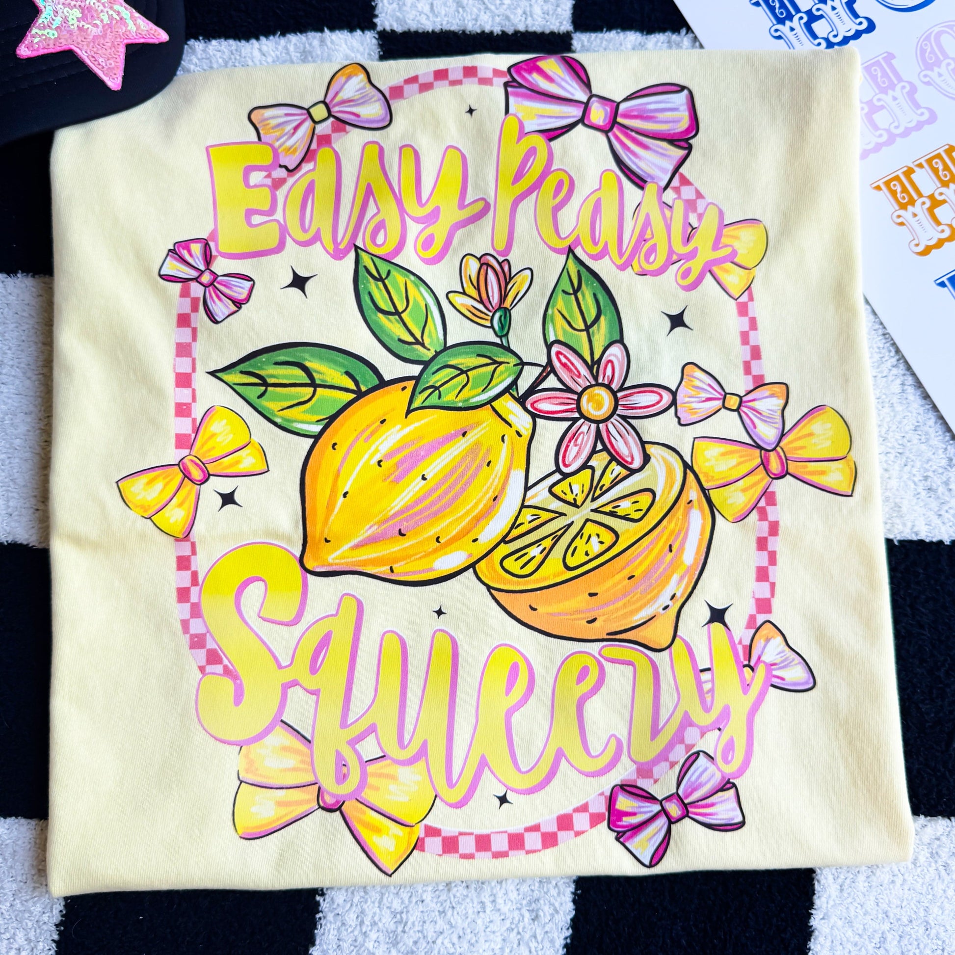 FestiviTees Women - Apparel - Shirts - T-Shirts Easy Peasy Squeezy Graphic Tee