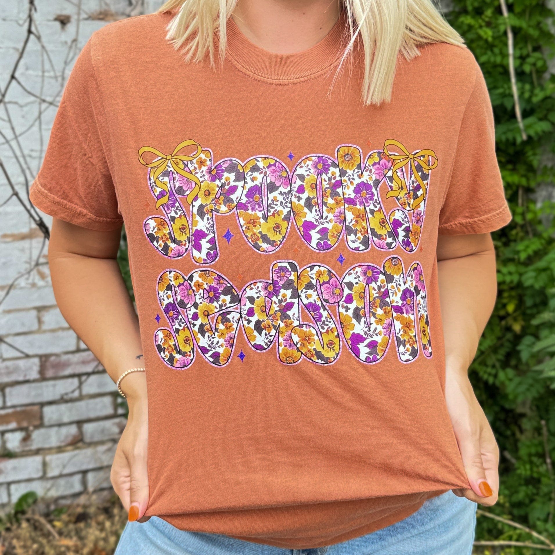 FestiviTees Women - Apparel - Shirts - T-Shirts Floral Spooky Season Words Soft Graphic Tee