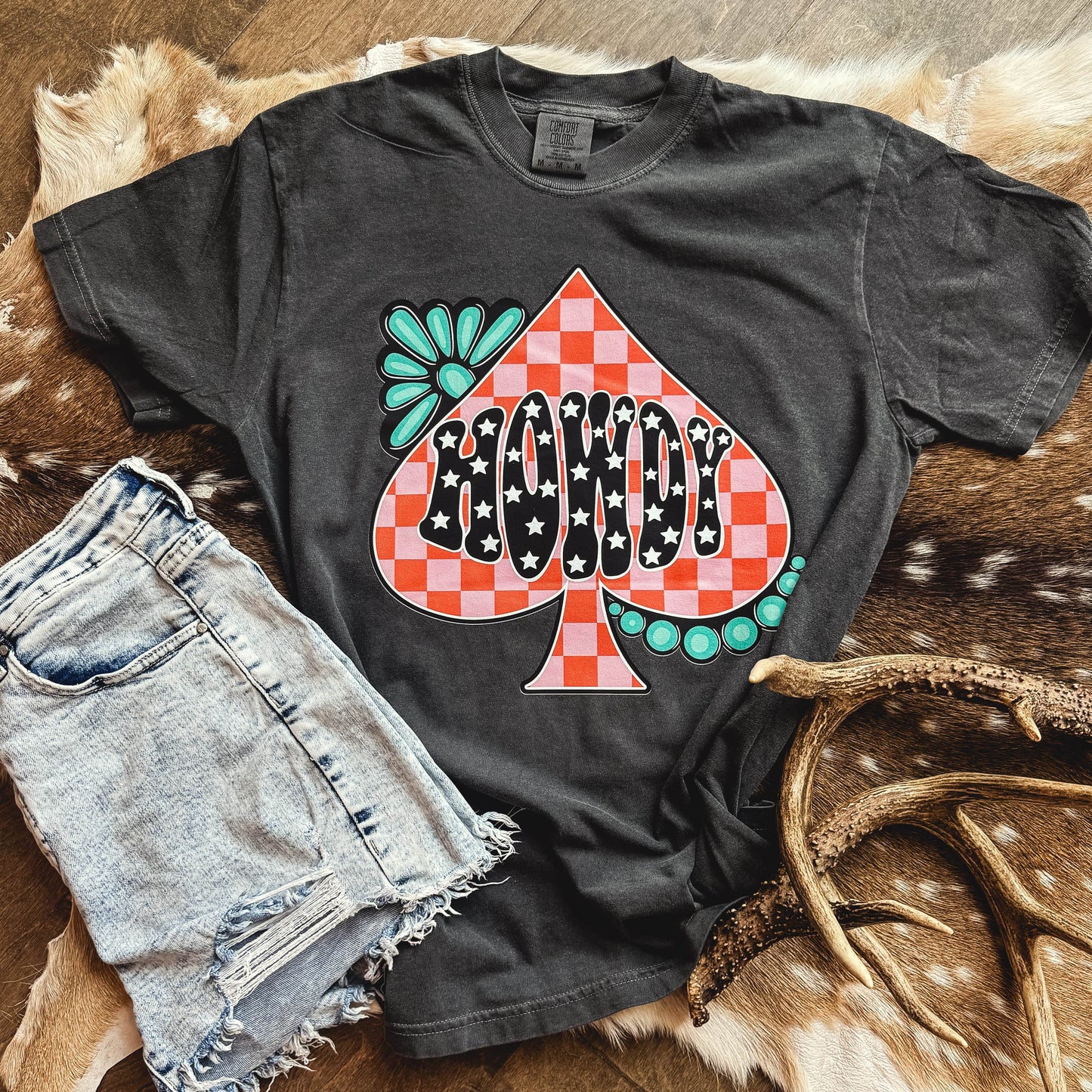 FestiviTees Women - Apparel - Shirts - T-Shirts Howdy Checker Spade Graphic Tee