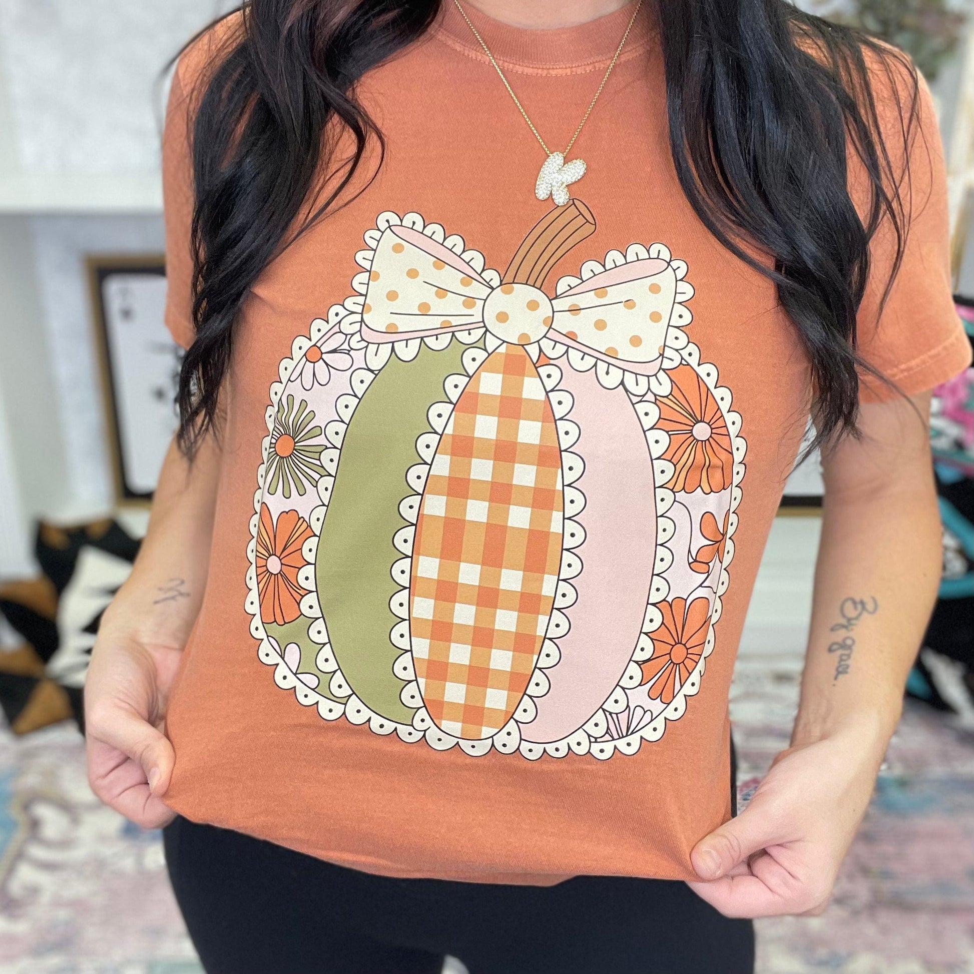 FestiviTees Women - Apparel - Shirts - T-Shirts Lace Patchwork Pumpkin Graphic Tee