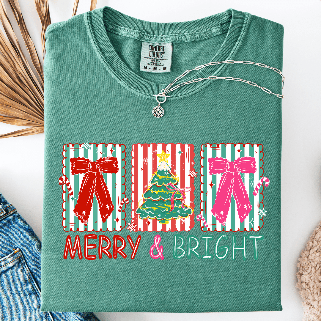 FestiviTees Women - Apparel - Shirts - T-Shirts Merry &amp; Bright Bows Graphic Tee
