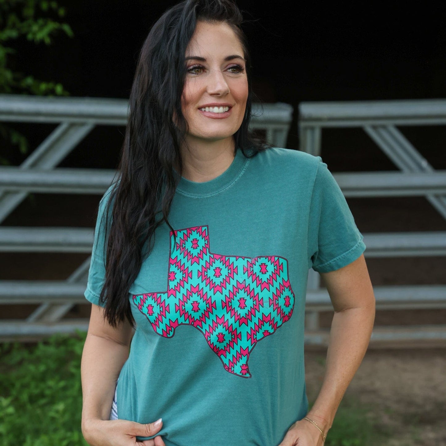 FestiviTees Women - Apparel - Shirts - T-Shirts Pink Aztec Texas Soft Graphic Tee