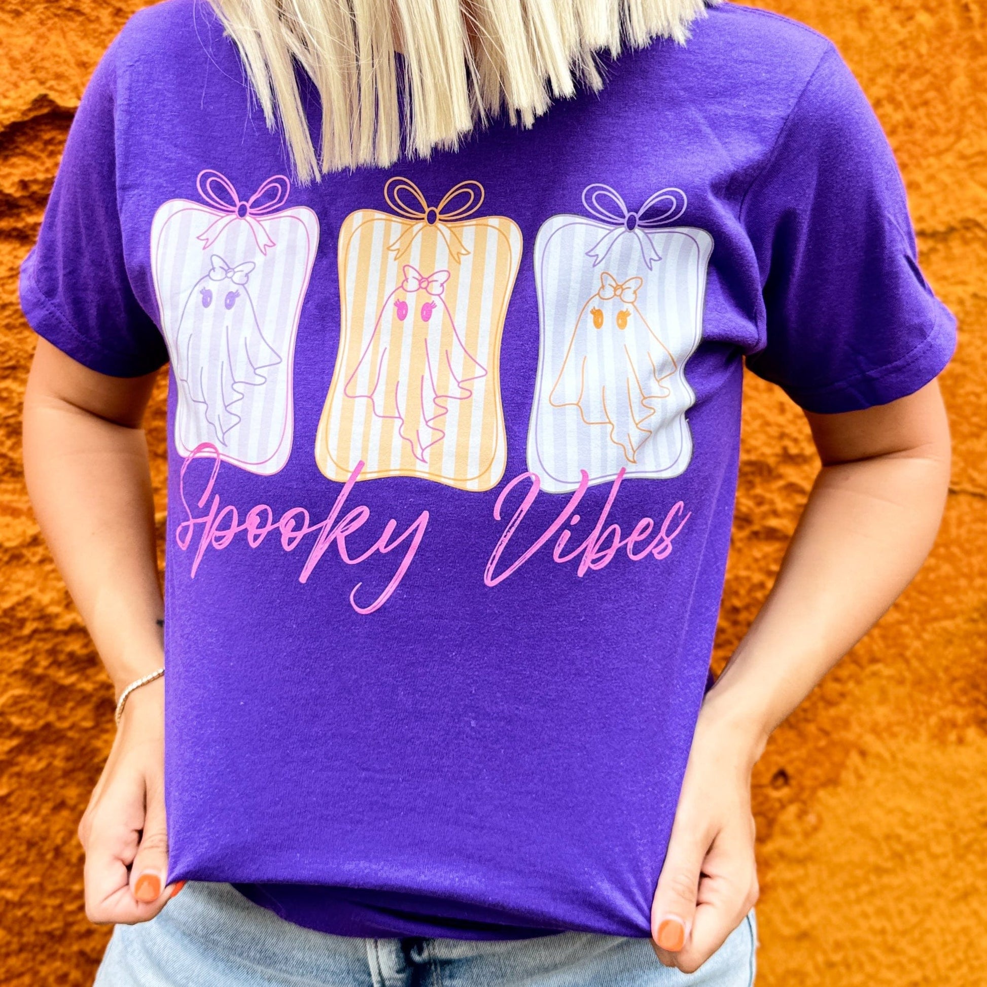 FestiviTees Women - Apparel - Shirts - T-Shirts Spooky Vibes Ghost Soft Graphic Tee