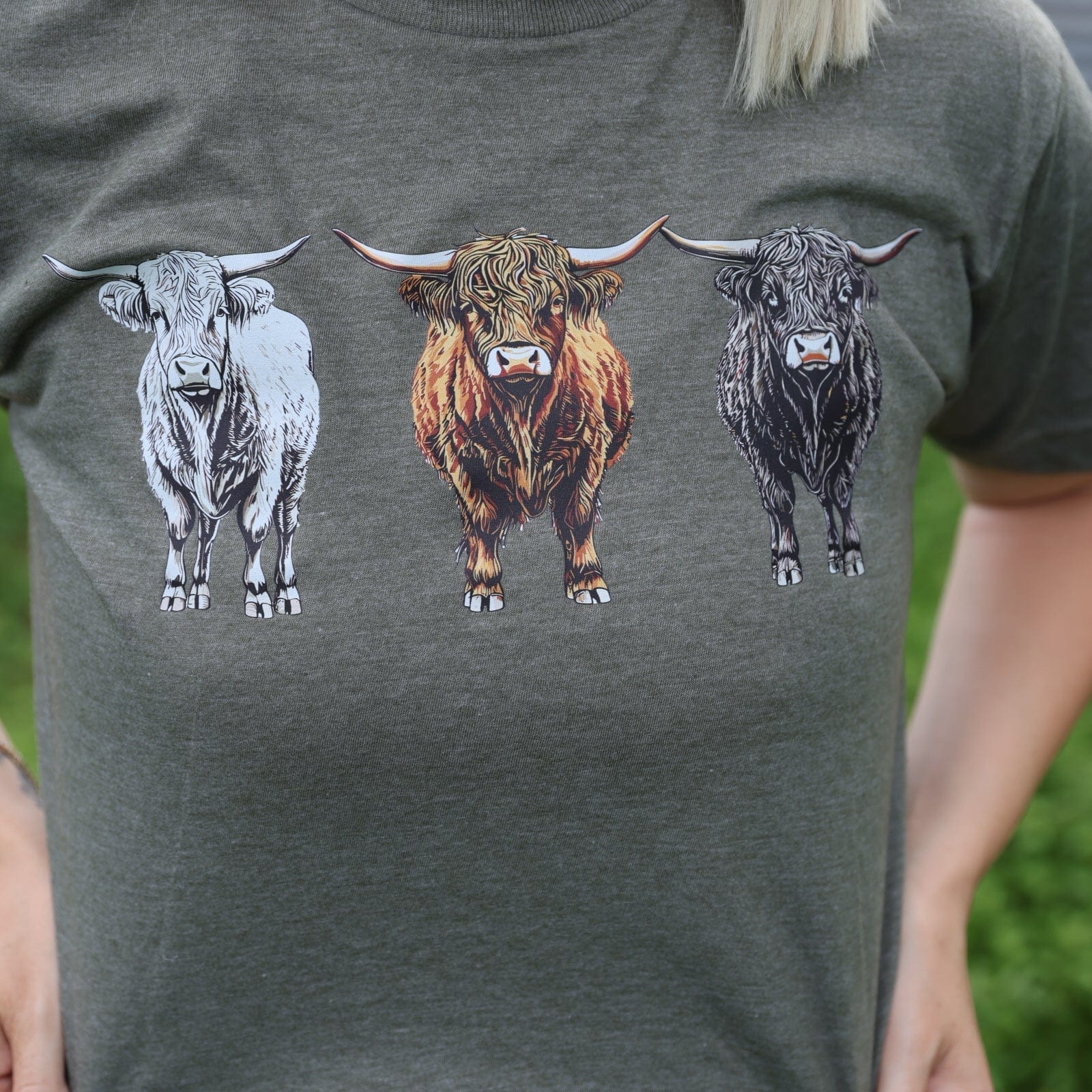 FestiviTees Women - Apparel - Shirts - T-Shirts Tres Longhorns Graphic Tee
