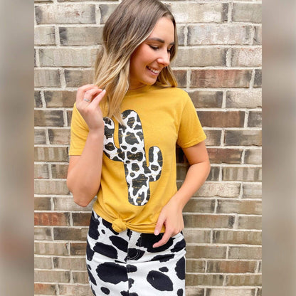 Envy Stylz Boutique Women - Apparel - Shirts - T-Shirts Cow Print Cactus Graphic Tee