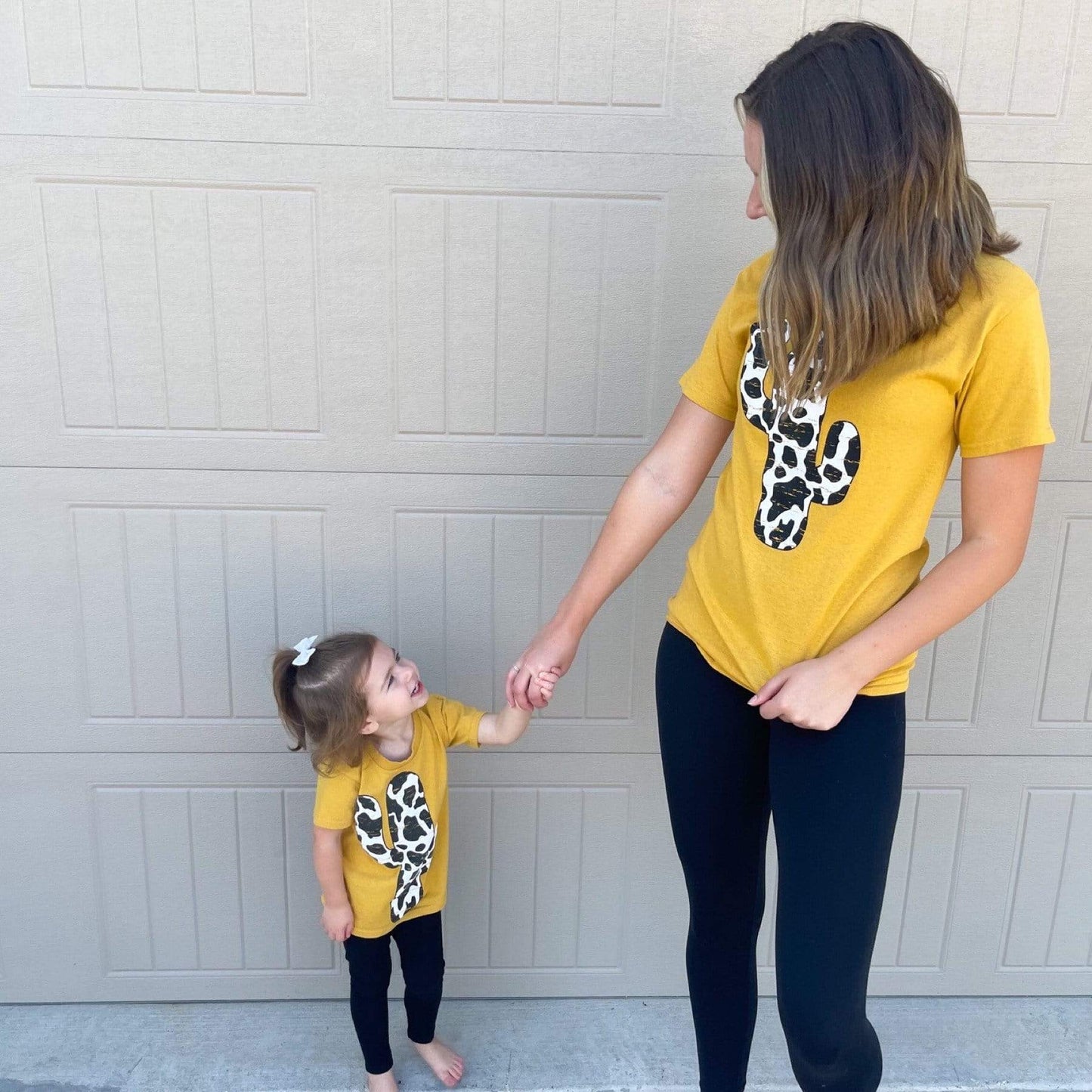 Envy Stylz Boutique Women - Apparel - Shirts - T-Shirts Cow Print Cactus Graphic Tee