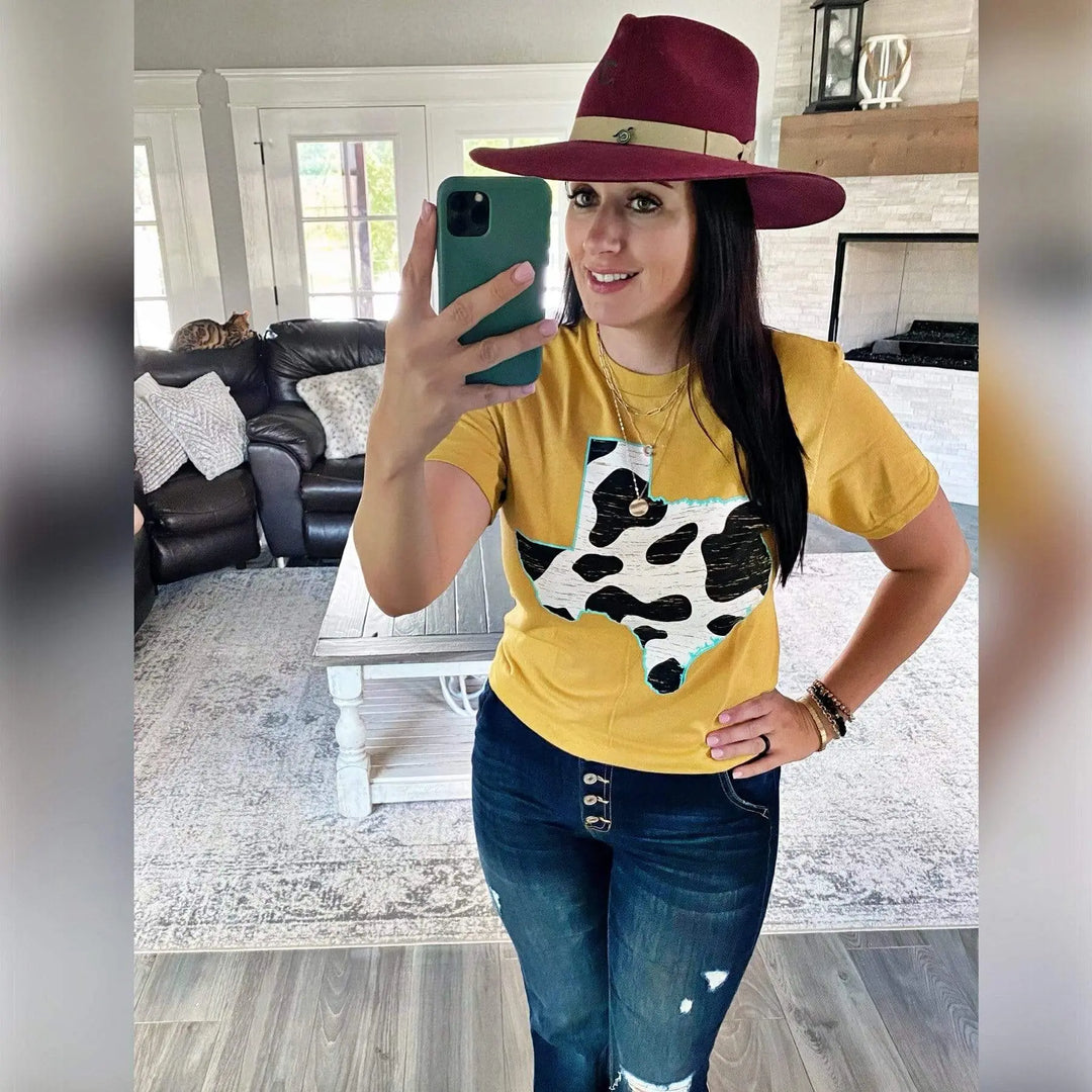 Envy Stylz Boutique Women - Apparel - Shirts - T-Shirts Texas Cow Pattern Graphic Tee
